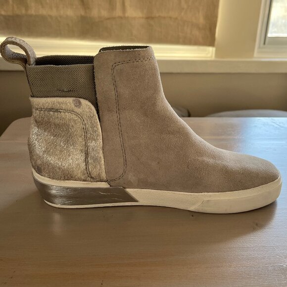 Dolce Vita Zulma Concrete Grey Bootie Sneaker - Picture 3 of 8